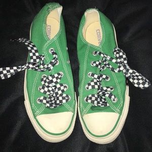 Green converse size 6